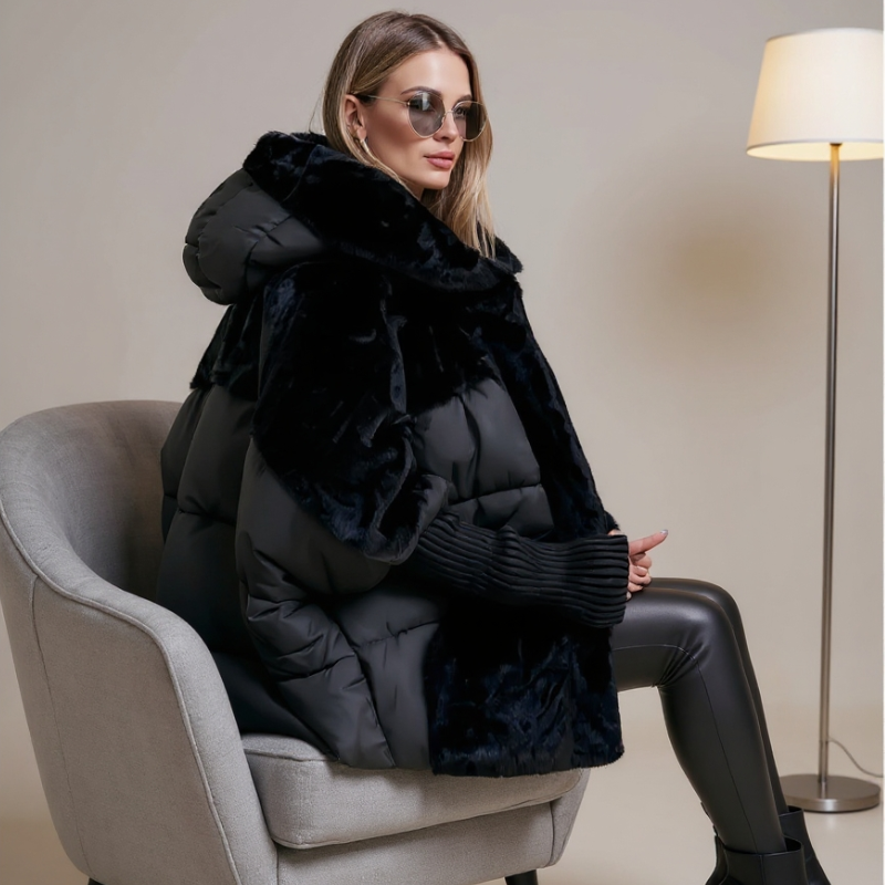 SABINE – Parka de diseño único con detalles elegantes