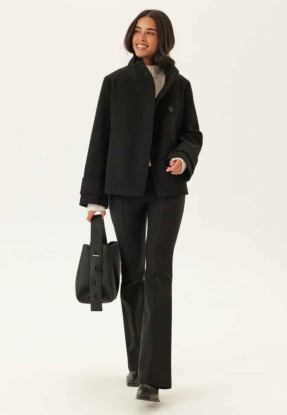 AURA – Chaqueta mujer de diseño elegante